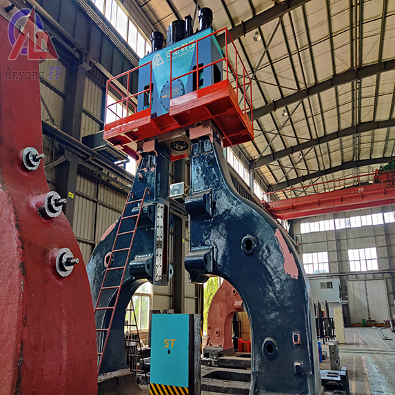 Big Fully Hydraulic Hammer in China