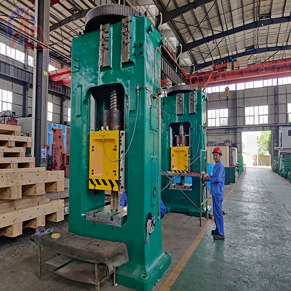 Working principle of electric screw press in India