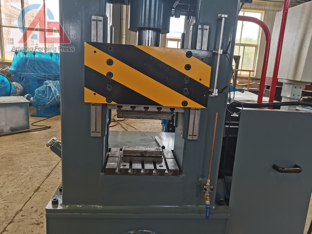 Blacksmith special hydraulic forging press for sale