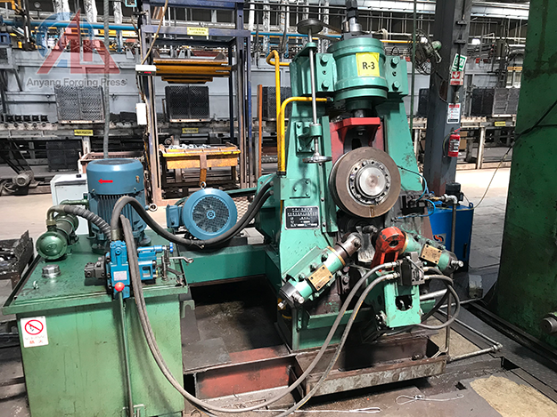 Ring Rolling Machine used for rolling flanges in Indian