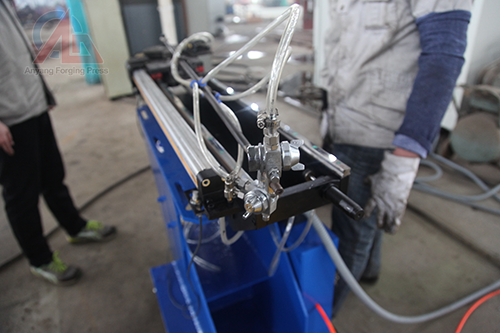 Automatic production line graphite spray device manufacturer equipment for sale