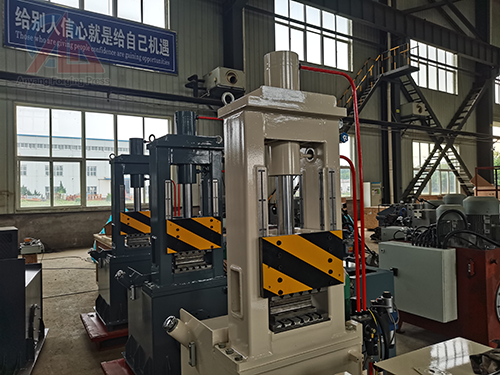 Small workshop press / blacksmith hydraulic press manufacturer price for sale in China