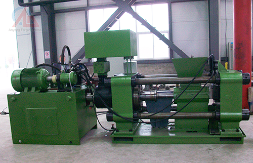 Metal Chip Briquetting Machine / Scrap Metal Recycling Machine Manufacturers in India