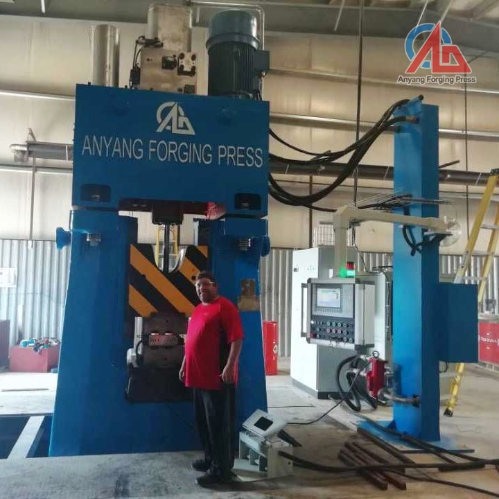 Foreign customers use CNC hydraulic Close Die Forging Hammer