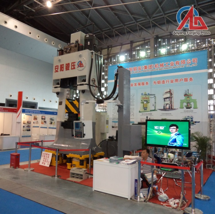 CNC hydraulic Close Die Forging Hammer at Shanghai Exhibition