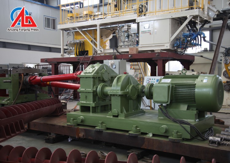 Low energy consumption, no pollution-Skew rolling machine for grinding balls