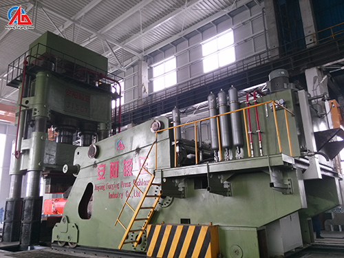 3150 ton free forging press with manipulator for forging production in Russia