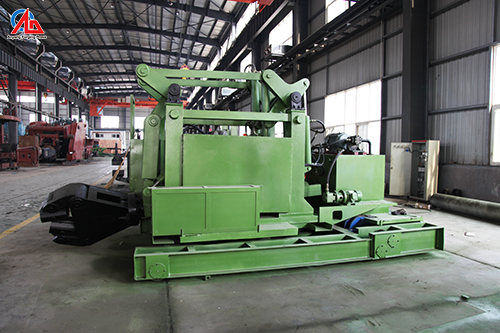 5 tons of forging manipulator with forging hammer to produce forging in China