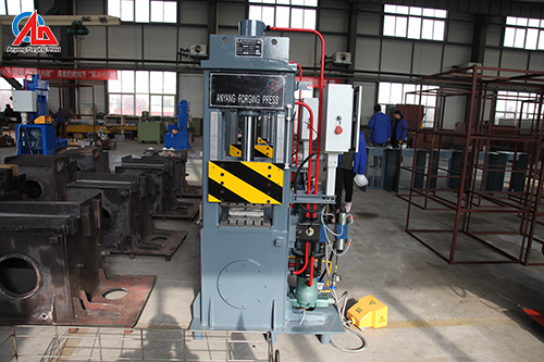 Anyang 25T small blacksmith hydraulic press for sale in Australia