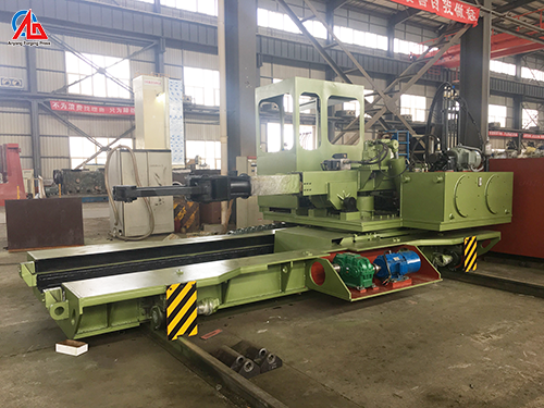 China Rail Bound Charging Manipulator  for sale