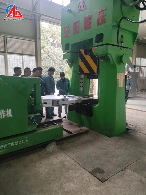 C92K-25KJ fully hydraulic CNC die forging hammer customer workshop test run in China