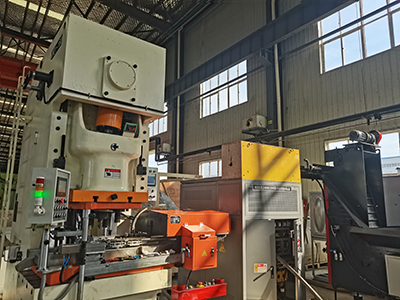 The core advantages of open fixed table press forged nuts
