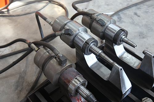 Frame hydraulic riveting machine features and application areas