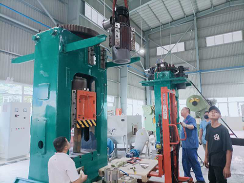 400 ton electric screw press machine for sale price in India