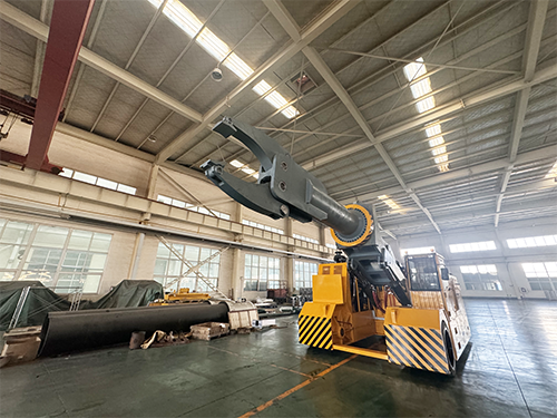 Self-driven trackless loading and unloading machine parameters and features