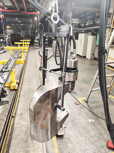 Price of vehicle frame hydraulic riveting machine exported to Indonesia